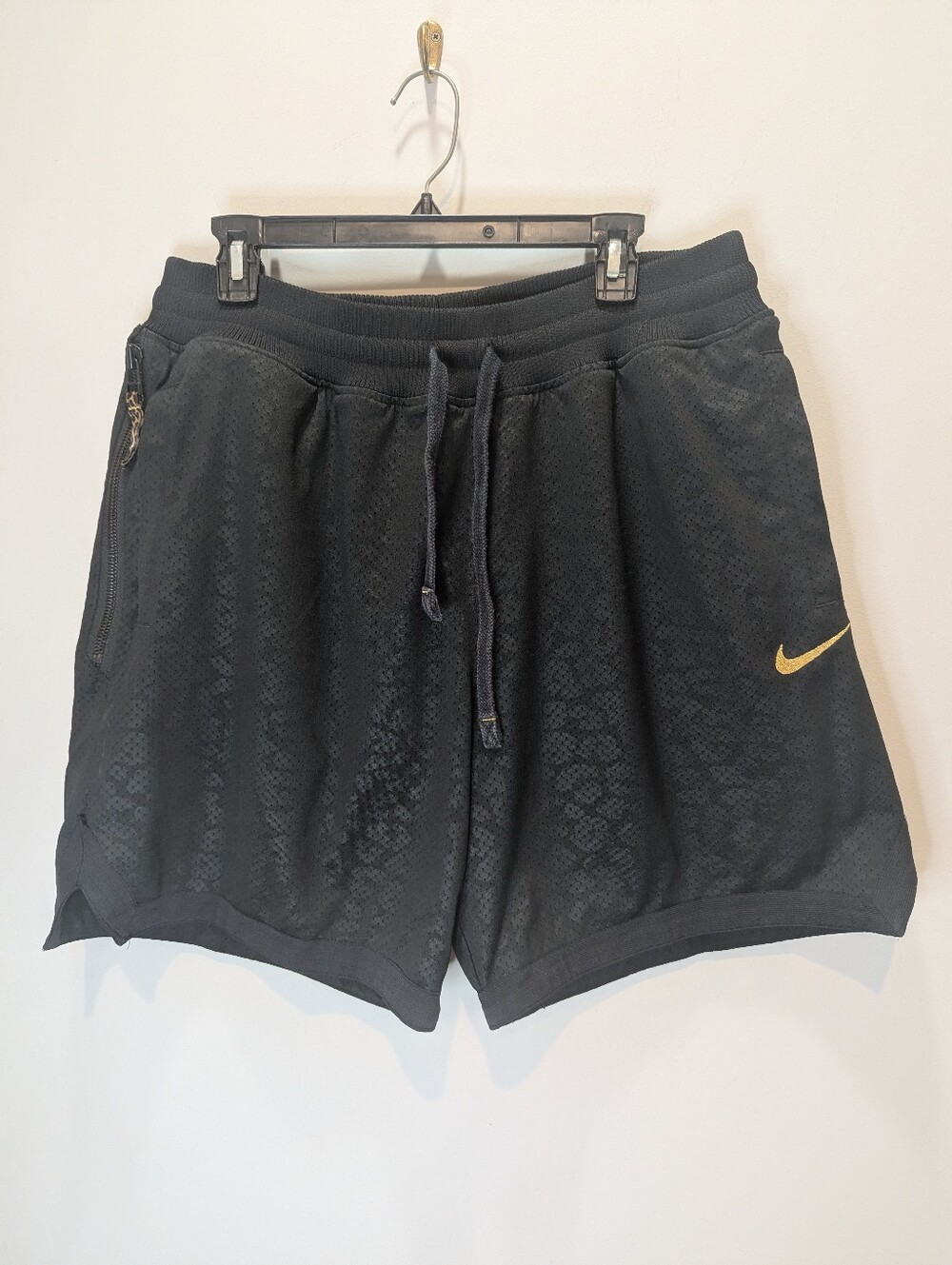 Nike LeBron James Dna Mesh Basketball Shorts The King Size XL Black And Gold